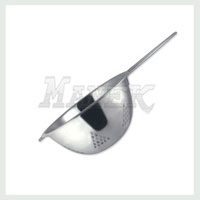 Pyramind Strainer with Wire Handle