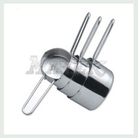 Measuring Cup with Wire Handle